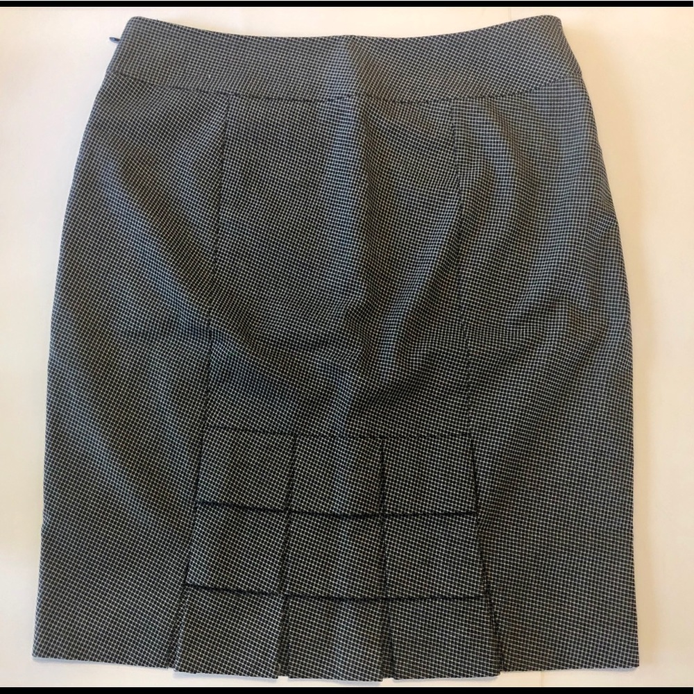 | The Limited Pleated Ruffle Pencil Skirt |